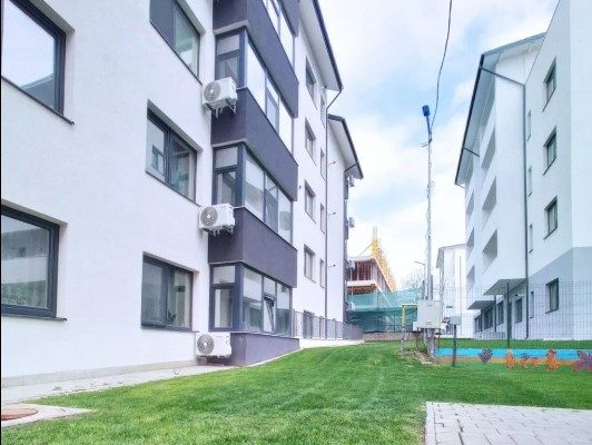 Apartament 1 camera – Valea Lupului – baie cu geam, AC si parcare