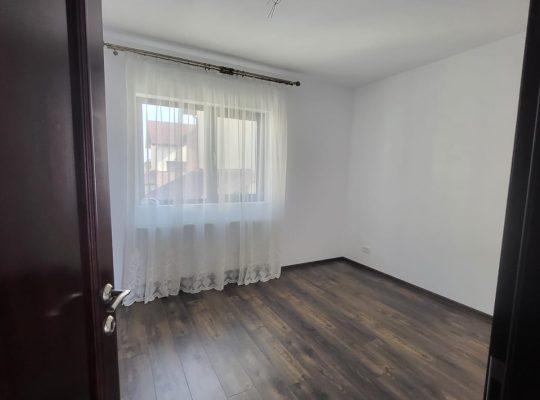 De vânzare: Casă în Popești, 180 mp, 3 dormitoare, 3 băi – 355.000 EUR (negociabil)