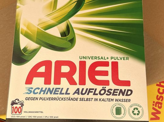 Ariel Detergent de rufe pudra 100 Spalari