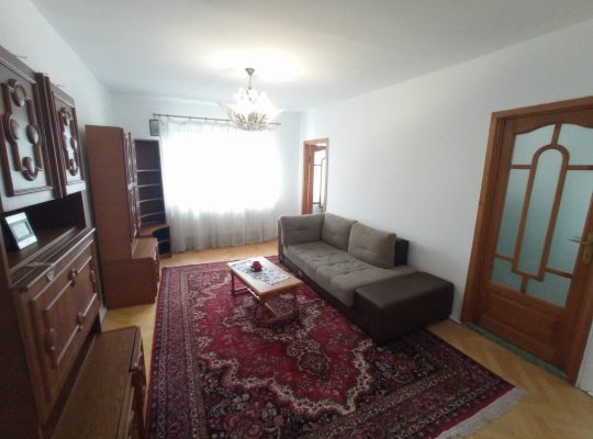 Apartament 3 camere cu loc parcare Bd. Tutora – Podu Ros