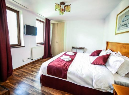 Unirii, acces non stop, camera dubla in regim hotelier