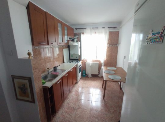 Apartament 3 camere cu loc parcare Bd. Tutora – Podu Ros